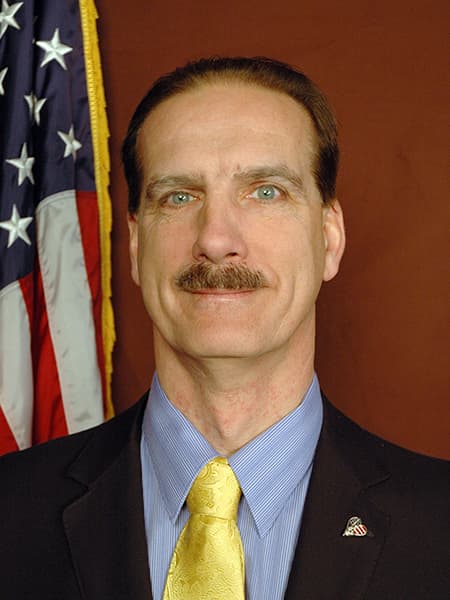 Rep. Robert D. Phillips headshot